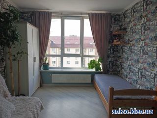 Продажа <a class='adt__geo' href='/nerukhomist/prodazh-kvartyr-budynkiv/kvartyry/kyivska-oblast/q-3-кімнатні/'>3 кімнати</a>-комнатной квартиры, Софиевская Борщаговка