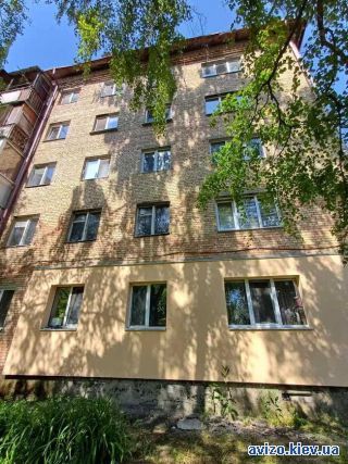 Продажа <a class='adt__geo' href='/nerukhomist/prodazh-kvartyr-budynkiv/kvartyry/kyivska-oblast/q-2-кімнатні/'>2 кімнати</a>-комнатной квартиры, Бровары