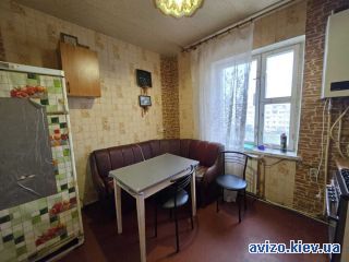 Продажа <a class='adt__geo' href='/nerukhomist/prodazh-kvartyr-budynkiv/kvartyry/kyivska-oblast/q-3-кімнатні/'>3 кімнати</a>-комнатной квартиры, Глеваха
