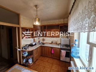 Продажа <a class='adt__geo' href='/nerukhomist/prodazh-kvartyr-budynkiv/kvartyry/kyiv-misto/q-3-кімнатні/'>3 кімнати</a>-комнатной квартиры