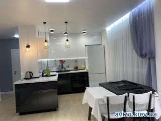 Продается <a class='adt__geo' href='/nerukhomist/prodazh-kvartyr-budynkiv/kvartyry/kyiv-misto/q-2-кімнатні/'>2 кімнати</a>-комнатная квартира, ст.м. Лыбидская