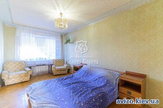 Продается <a class='adt__geo' href='/nerukhomist/prodazh-kvartyr-budynkiv/kvartyry/kyiv-misto/q-3-кімнатні/'>3 кімнати</a>-комнатная квартира, ст.м. Ипподром