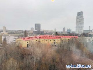 Аренда <a class='adt__geo' href='/nerukhomist/orenda-kvartyr-budynkiv/kvartyry/kyiv-misto/q-3-кімнатні/'>3 кімнати</a>-комнатной квартиры, ст.м. Арсенальная
