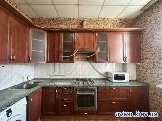 <a class='adt__geo' href='/nerukhomist/prodazh-kvartyr-budynkiv/kvartyry/kyiv-misto/q-2-кімнатні/'>2 кімнати</a>-комнатная квартира