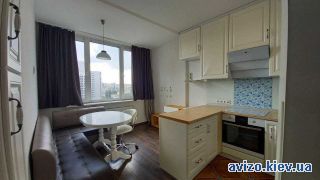 Продам <a class='adt__geo' href='/nerukhomist/prodazh-kvartyr-budynkiv/kvartyry/kyiv-misto/q-1-кімнатні/'>1 кімната</a>-комнатную квартиру, ст.м. Демиевская