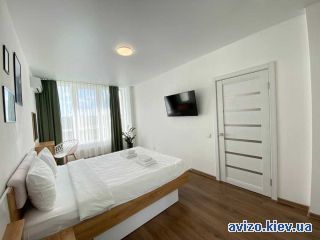 <a class='adt__geo' href='/nerukhomist/prodazh-kvartyr-budynkiv/kvartyry/kyiv-misto/q-1-кімнатні/'>1 кімната</a>-комнатная квартира