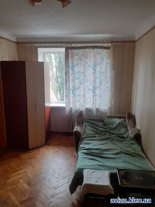 <a class='adt__geo' href='/nerukhomist/prodazh-kvartyr-budynkiv/kvartyry/kyiv-misto/q-2-кімнатні/'>2 кімнати</a>-комнатная квартира