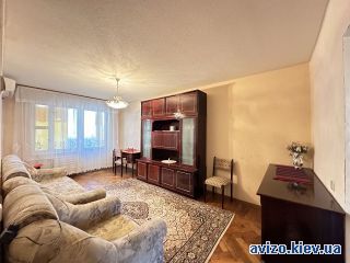 Сдам <a class='adt__geo' href='/nerukhomist/orenda-kvartyr-budynkiv/kvartyry/kyiv-misto/q-3-кімнатні/'>3 кімнати</a>-комнатную квартиру, ст.м. Героев Днепра
