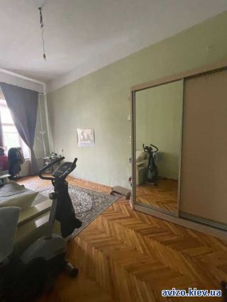 <a class='adt__geo' href='/nerukhomist/prodazh-kvartyr-budynkiv/kvartyry/kyiv-misto/q-3-кімнатні/'>3 кімнати</a>-комнатная квартира