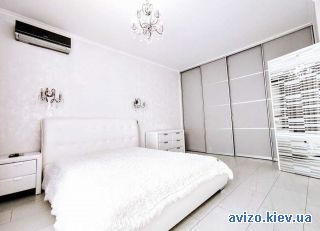 Продажа <a class='adt__geo' href='/nerukhomist/prodazh-kvartyr-budynkiv/kvartyry/kyiv-misto/q-3-кімнатні/'>3 кімнати</a>-комнатной квартиры, ст.м. Демиевская