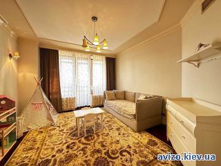 Аренда <a class='adt__geo' href='/nerukhomist/orenda-kvartyr-budynkiv/kvartyry/kyiv-misto/q-3-кімнатні/'>3 кімнати</a>-комнатной квартиры