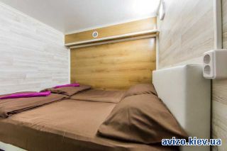 Сдам <a class='adt__geo' href='/nerukhomist/orenda-kvartyr-budynkiv/kimnaty/kyiv-misto/q-багатокімнатні/'>15 кімнат</a>-комнатную комнату, ст.м. Лесная