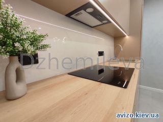 Продаю <a class='adt__geo' href='/nerukhomist/prodazh-kvartyr-budynkiv/kvartyry/kyiv-misto/q-1-кімнатні/'>1 кімната</a>-комнатную квартиру