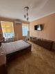 Сдается <a class="adt__geo" href="/nerukhomist/orenda-kvartyr-budynkiv/kvartyry/kyiv-misto/q-3-кімнатні/">3 кімнати</a>-комнатная квартира