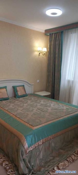 Продажа <a class='adt__geo' href='/nerukhomist/prodazh-kvartyr-budynkiv/kvartyry/kyiv-misto/q-3-кімнатні/'>3 кімнати</a>-комнатной квартиры, ст.м. Минская