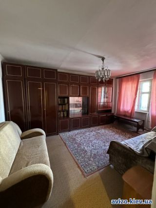 Продажа <a class='adt__geo' href='/nerukhomist/prodazh-kvartyr-budynkiv/kvartyry/kyiv-misto/q-2-кімнатні/'>2 кімнати</a>-комнатной квартиры