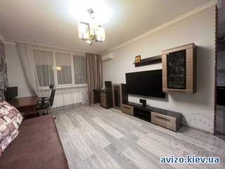 1- кімнатна,Казарменна вул. (Григорія Андрющенка) 6Г , Шевченківський.