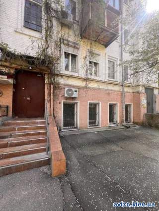 1000042 продаж торгові площі Київ, Печерський, 99000 $
