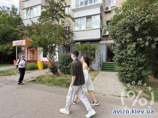 1000116 продаж торгові площі Київ, Голосіївський, 110000 $