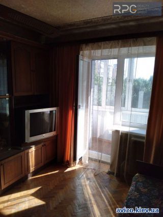 Продажа <a class='adt__geo' href='/nerukhomist/prodazh-kvartyr-budynkiv/kvartyry/kyiv-misto/q-2-кімнатні/'>2 кімнати</a>-комнатной квартиры, ст.м. Левобережная