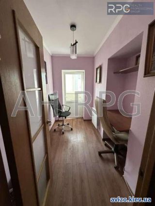<a class='adt__geo' href='/nerukhomist/prodazh-kvartyr-budynkiv/kvartyry/kyivska-oblast/q-1-кімнатні/'>1 кімната</a>-комнатная квартира, Чабаны