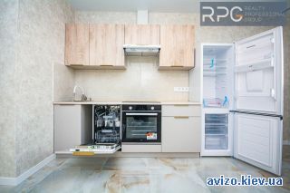 Продается <a class='adt__geo' href='/nerukhomist/prodazh-kvartyr-budynkiv/kvartyry/kyiv-misto/q-1-кімнатні/'>1 кімната</a>-комнатная квартира