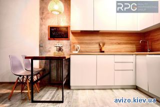 Продажа <a class='adt__geo' href='/nerukhomist/prodazh-kvartyr-budynkiv/kvartyry/kyiv-misto/q-1-кімнатні/'>1 кімната</a>-комнатной квартиры, ст.м. Осокорки