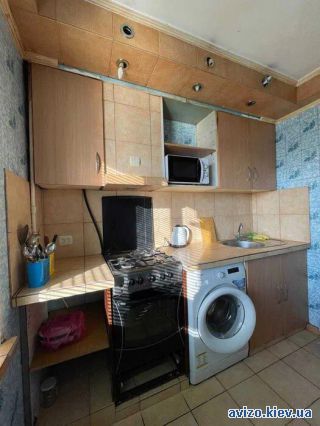 Сдается <a class='adt__geo' href='/nerukhomist/orenda-kvartyr-budynkiv/kvartyry/kyiv-misto/q-2-кімнатні/'>2 кімнати</a>-комнатная квартира