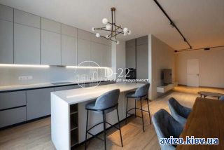 Сдаю <a class='adt__geo' href='/nerukhomist/orenda-kvartyr-budynkiv/kvartyry/kyiv-misto/q-багатокімнатні/'>5 кімнат</a>-комнатную квартиру