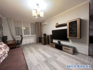 Продажа <a class='adt__geo' href='/nerukhomist/prodazh-kvartyr-budynkiv/kvartyry/kyiv-misto/q-1-кімнатні/'>1 кімната</a>-комнатной квартиры, ст.м. Политехнический институт