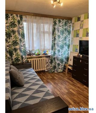 Продажа <a class='adt__geo' href='/nerukhomist/prodazh-kvartyr-budynkiv/kvartyry/kyiv-misto/q-1-кімнатні/'>1 кімната</a>-комнатной квартиры, ст.м. Демиевская