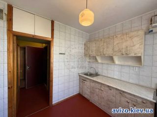 <a class='adt__geo' href='/nerukhomist/prodazh-kvartyr-budynkiv/kvartyry/kyiv-misto/q-3-кімнатні/'>3 кімнати</a>-комнатная квартира, ст.м. Академгородок
