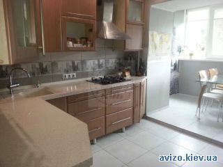 Продаю <a class='adt__geo' href='/nerukhomist/prodazh-kvartyr-budynkiv/kvartyry/kyiv-misto/q-2-кімнатні/'>2 кімнати</a>-комнатную квартиру, ст.м. Шулявская