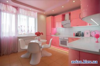 Продаю <a class='adt__geo' href='/nerukhomist/prodazh-kvartyr-budynkiv/kvartyry/kyiv-misto/q-3-кімнатні/'>3 кімнати</a>-комнатную квартиру, ст.м. Демиевская