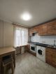 <a class="adt__geo" href="/nerukhomist/prodazh-kvartyr-budynkiv/kvartyry/kyiv-misto/q-2-кімнатні/">2 кімнати</a>-комнатная квартира