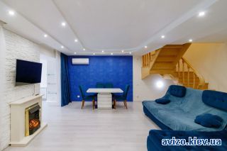Продажа <a class='adt__geo' href='/nerukhomist/prodazh-kvartyr-budynkiv/kvartyry/kyiv-misto/q-4-кімнатні/'>4 кімнати</a>-комнатной квартиры, ст.м. Выдубичи
