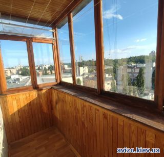 Продажа <a class='adt__geo' href='/nerukhomist/prodazh-kvartyr-budynkiv/kvartyry/kyiv-misto/q-3-кімнатні/'>3 кімнати</a>-комнатной квартиры