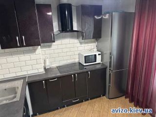 Сдам <a class='adt__geo' href='/nerukhomist/orenda-kvartyr-budynkiv/kvartyry/kyiv-misto/q-1-кімнатні/'>1 кімната</a>-комнатную квартиру, ст.м. Позняки