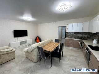 Сдаю <a class='adt__geo' href='/nerukhomist/orenda-kvartyr-budynkiv/kvartyry/kyiv-misto/q-3-кімнатні/'>3 кімнати</a>-комнатную квартиру
