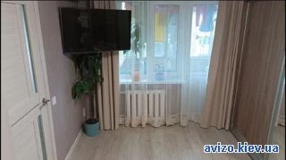 Продам <a class='adt__geo' href='/nerukhomist/prodazh-kvartyr-budynkiv/kvartyry/kyiv-misto/q-1-кімнатні/'>1 кімната</a>-комнатную квартиру, ст.м. Лесная