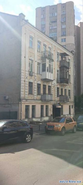 <a class='adt__geo' href='/nerukhomist/prodazh-kvartyr-budynkiv/kvartyry/kyiv-misto/q-2-кімнатні/'>2 кімнати</a>-комнатная квартира