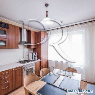<a class='adt__geo' href='/nerukhomist/prodazh-kvartyr-budynkiv/kvartyry/kyiv-misto/q-1-кімнатні/'>1 кімната</a>-комнатная квартира, ст.м. Осокорки