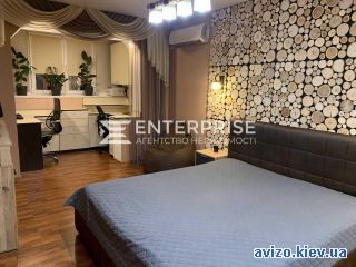 Продаю <a class='adt__geo' href='/nerukhomist/prodazh-kvartyr-budynkiv/kvartyry/kyiv-misto/q-3-кімнатні/'>3 кімнати</a>-комнатную квартиру, ст.м. Героев Днепра