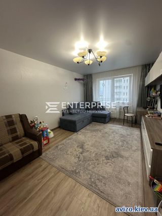 Продажа <a class='adt__geo' href='/nerukhomist/prodazh-kvartyr-budynkiv/kvartyry/kyiv-misto/q-1-кімнатні/'>1 кімната</a>-комнатной квартиры, ст.м. Васильковская