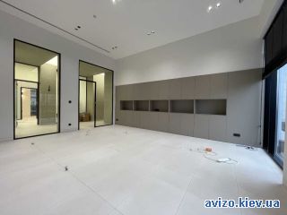 Продается –-комнатная квартира, ст.м. Васильковская