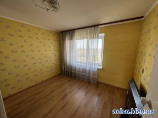 Продается <a class='adt__geo' href='/nerukhomist/prodazh-kvartyr-budynkiv/kvartyry/kyiv-misto/q-3-кімнатні/'>3 кімнати</a>-комнатная квартира