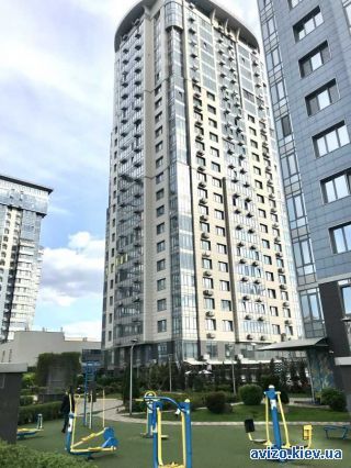 <a class='adt__geo' href='/nerukhomist/prodazh-kvartyr-budynkiv/kvartyry/kyiv-misto/q-3-кімнатні/'>3 кімнати</a>-комнатная квартира, ст.м. Осокорки