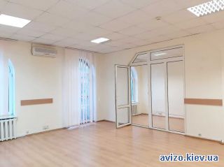 Сдается офисное помещение, ст.м. Дворец Украина
