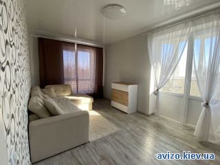 Продажа <a class='adt__geo' href='/nerukhomist/prodazh-kvartyr-budynkiv/kvartyry/kyivska-oblast/q-1-кімнатні/'>1 кімната</a>-комнатной квартиры, Крюковщина