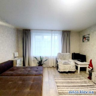 Продаю <a class='adt__geo' href='/nerukhomist/prodazh-kvartyr-budynkiv/kimnaty/kyiv-misto/q-1-кімнатні/'>1 кімната</a>-комнатную комнату